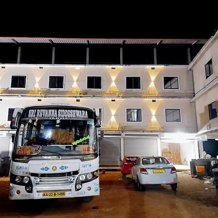 Kamath Inn Māvalli 外观 照片