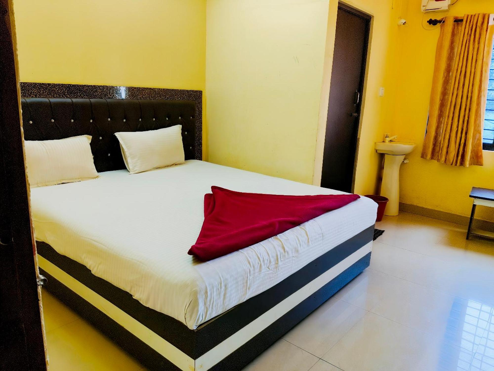 Kamath Inn Māvalli 外观 照片