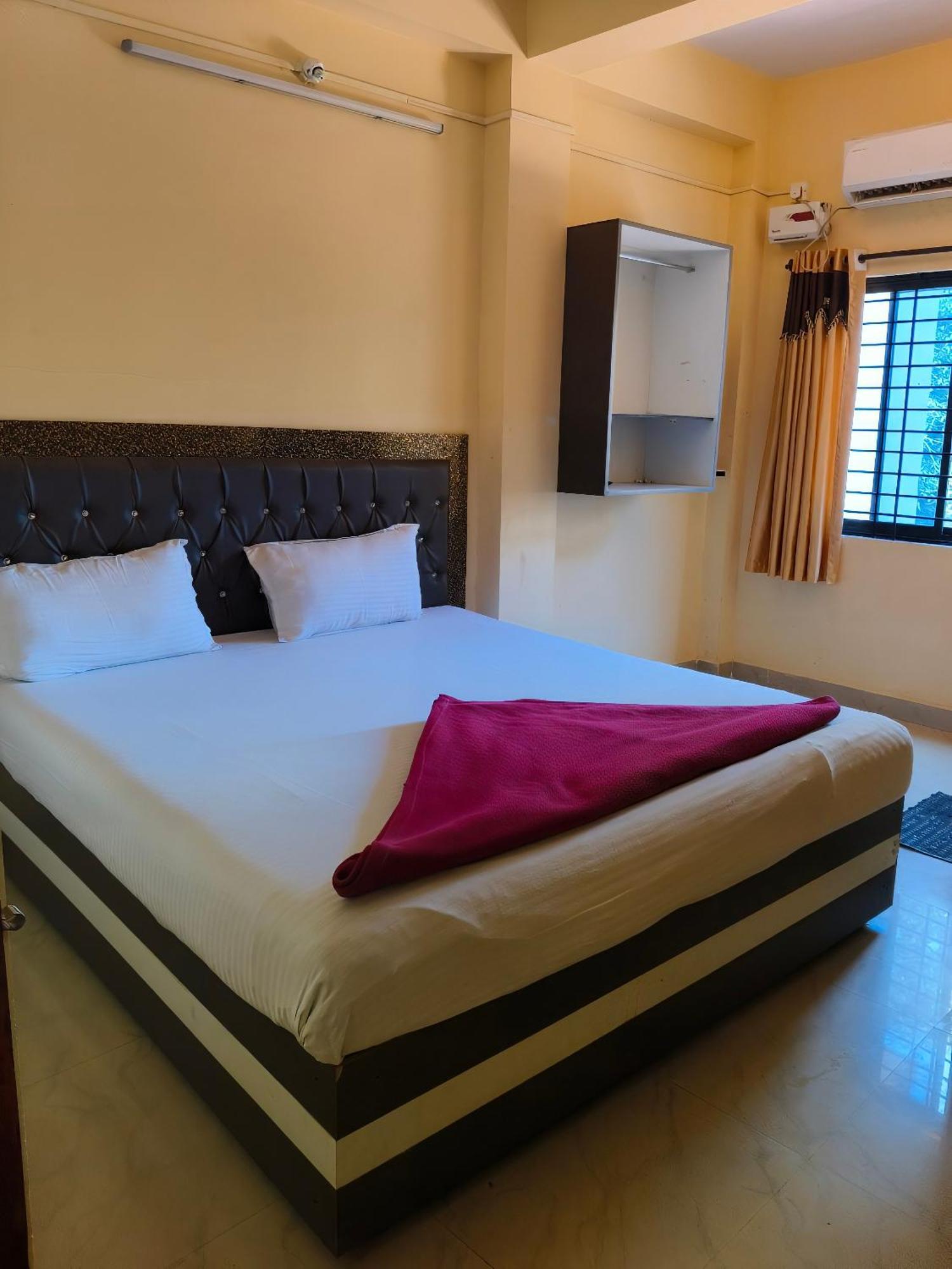 Kamath Inn Māvalli 外观 照片